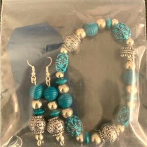 Jewelry Set, stretch bracelets and earrings. New, handmade.
